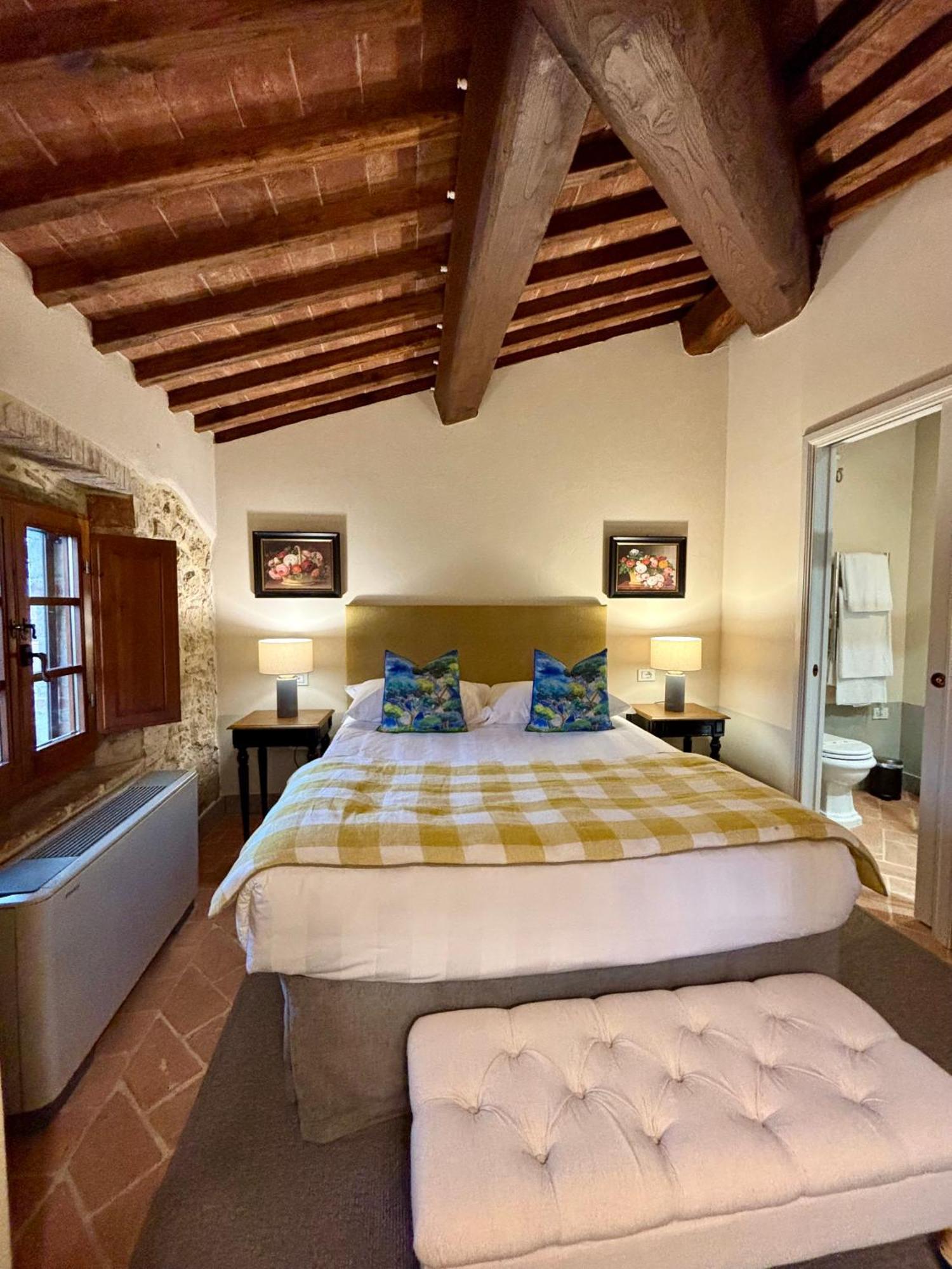 Tenuta Sant'Ilario Гамбасси-Терме Номер фото